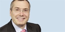 Bernd Vorbeck, Universal-Investment