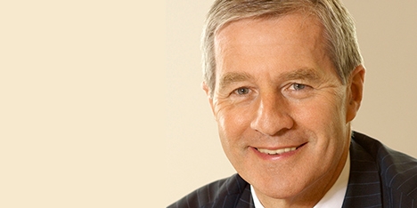 Jürgen Fitschen, Co-Chef der Deutschen Bank, schaltet sich per ...