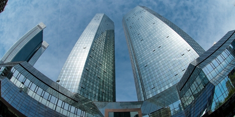 Deutsche Bank Verkauft Russischen Fondsanbieter Und Verhandelt In