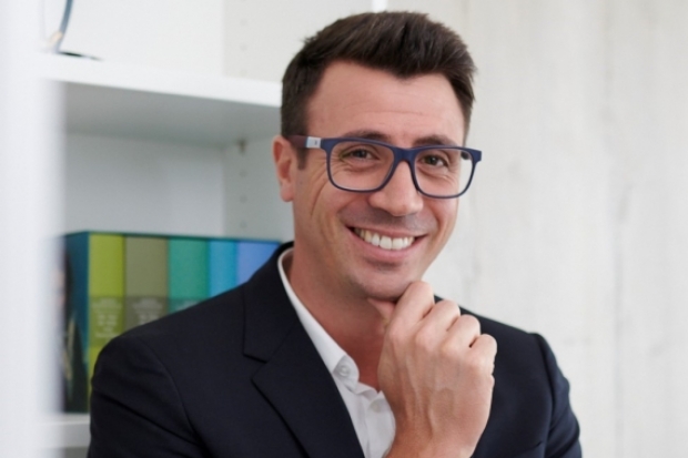 Alexander Tare, Finum Finanzhaus