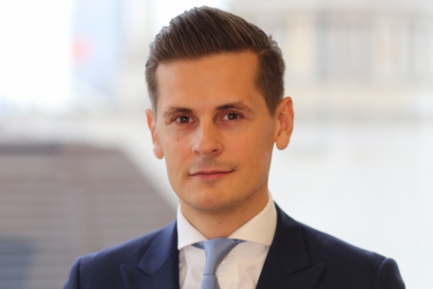 Lukas Kamblevicius, Schroders
