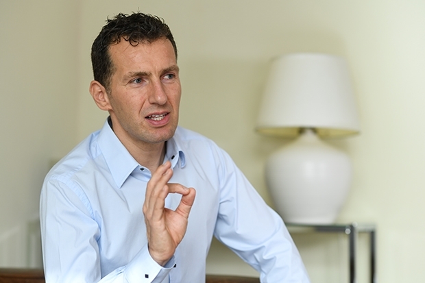 uwe-rathausky_maerz-2021_c-andreas-gebert_9793-2.jpg