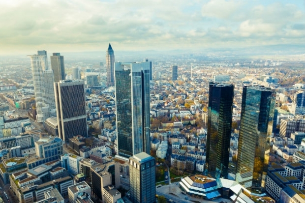wegen-brexit-wells-fargo-am-baut-zweigstelle-in-frankfurt-aus
