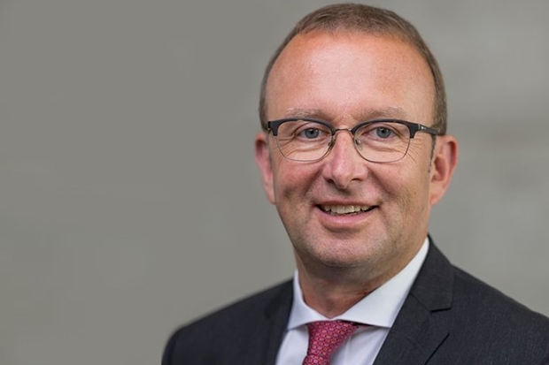 Carsten Rogge-Strang, AGV Banken