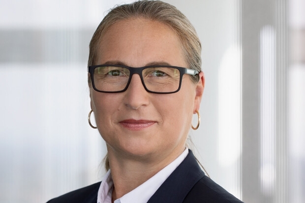 Marion Höllinger, HVB Marion Höllinger, HVB