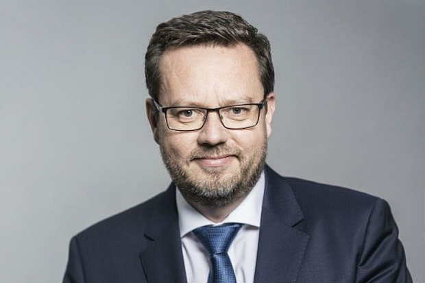 Peter Schwark, DIA