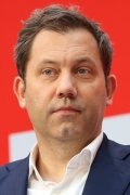 427751853.jpg