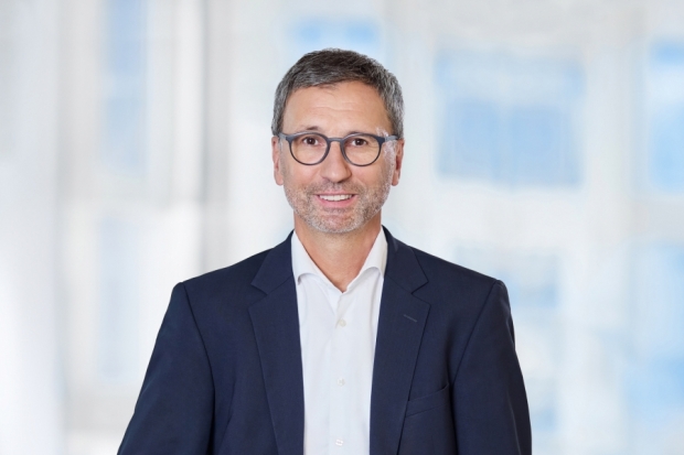 Sven Deglow, DKB Sven Deglow, DKB