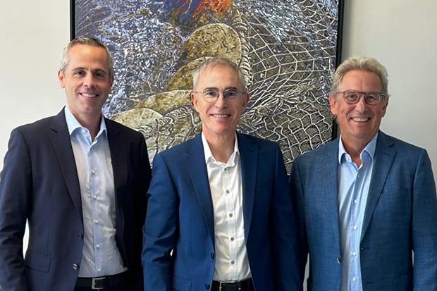 v.l.n.r.: Jo&euml;l Sch&uuml;epp (Cinerius), Markus Linnert (Nordlux), Norbert Lersch (GSLP)