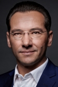 presse_deutsche_finance_europe_dr._kay_ullmann.jpg