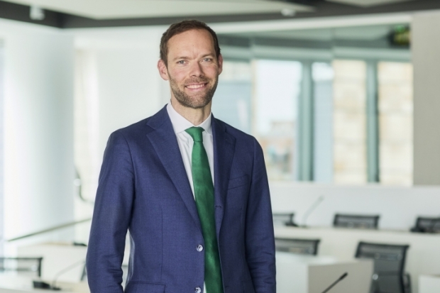 Lukas Schneider, Dimensional Fund Advisors Lukas Schneider, Dimensional Fund Advisors