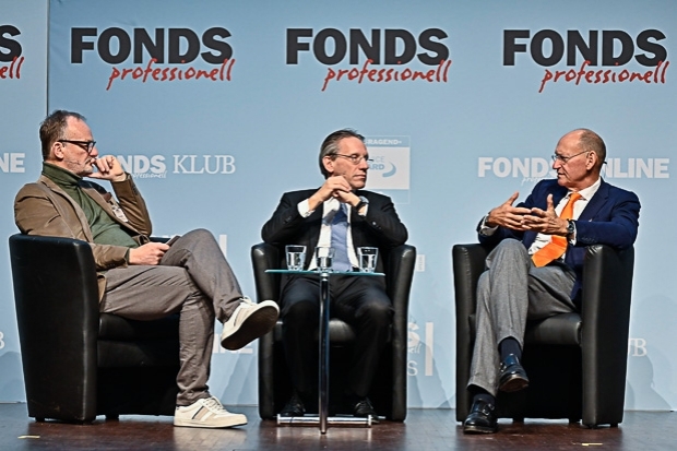 Frank Plasberg, J&ouml;rg Kukies und Daniel Stelter (v.l.n.r.)