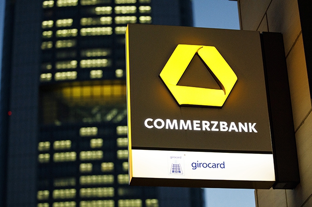 Trotz Spartenverkauf: Commerzbank managt immer noch Fonds ...