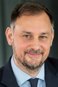 nils_hbnerdr._peters.jpg