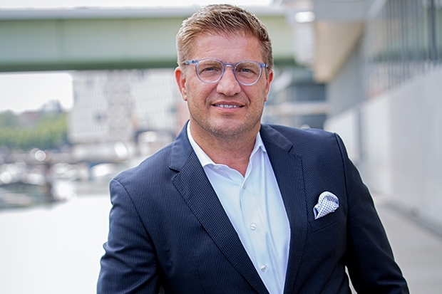 Tom Rohrbach, Yellow Hive