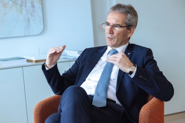 Hartwig L&ouml;ger, Vienna Insurance Group